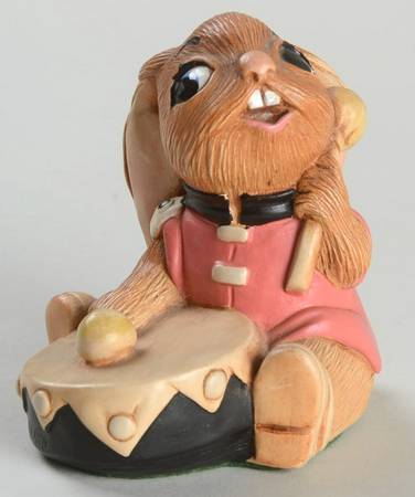 PenDelfin Figurine Bongo-Pink Shirt - No Box