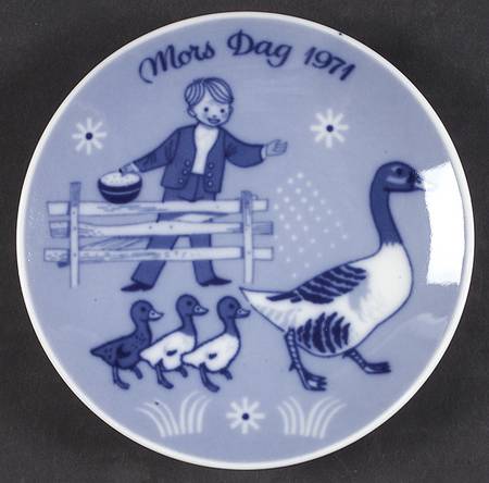 Mothers Day Plate Boy And Geese - Boxed