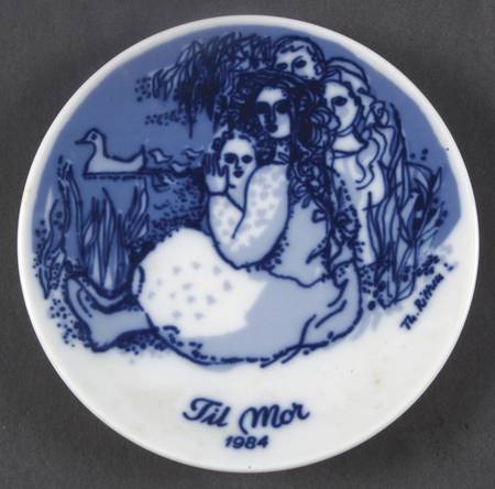 Mothers Day Plate By The Pond - No Box