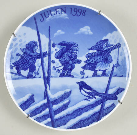Christmas Plate Christmas Carolers - No Box