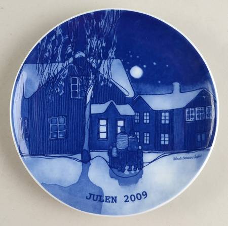 Christmas Plate Winter Night - No Box 42