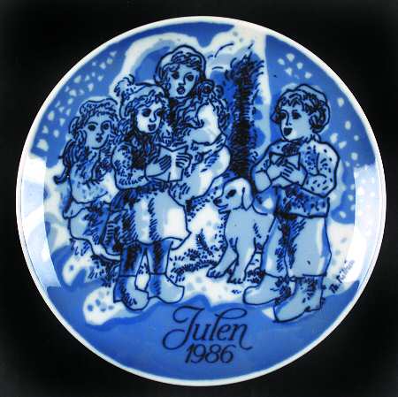 Christmas Plate Christmas Caroling - Boxed