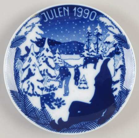 Christmas Plate Bringing The Christmas Tree - Boxed