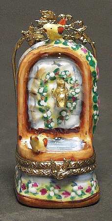PEINT MAIN LIMOGES BOX Fountain With Two Birds - No Box