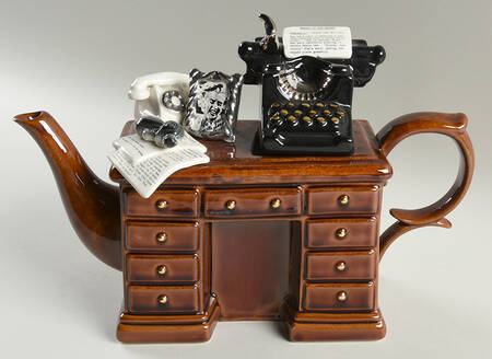 Cardew Designs Tea Pot Crime Writers Desk Tea Pot-White Phone - No Box