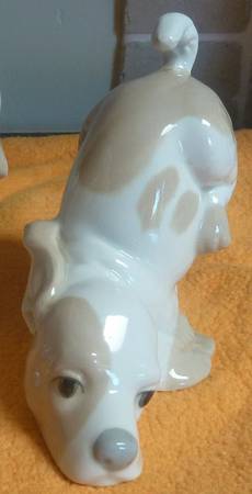 Porcelanas Miquel Requena Figurines Dog Crouching - No Box