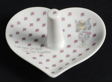 Precious Moments Giftware by Precious Moments
