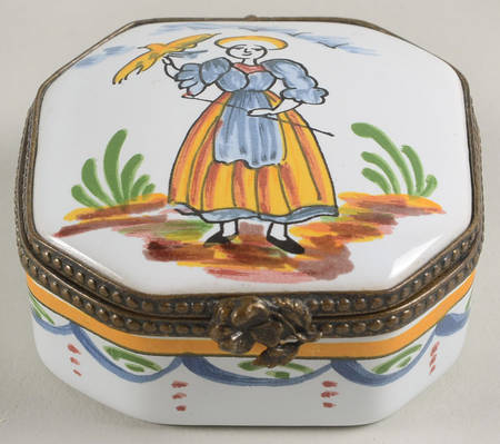 Limoges Boxes By Pierre Deux Woman With A Bird - No Box