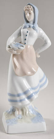 Figurines By Pales Si Woman With Basket Of Fish - No Box
