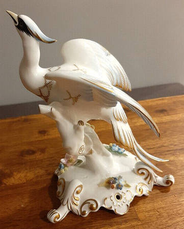 Bird Figurines Chelsea Bird-Right (Blue) - No Box