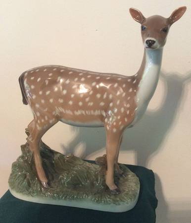 Animals-Wildlife Doe - No Box