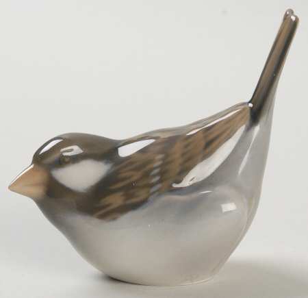 Birds Sparrow Tail Up - No Box