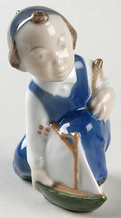 Children Boy With Sailing Boat - No Box