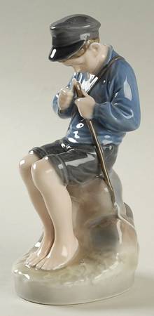 World Life Boy Cutting Stick-Underglaze - No Box