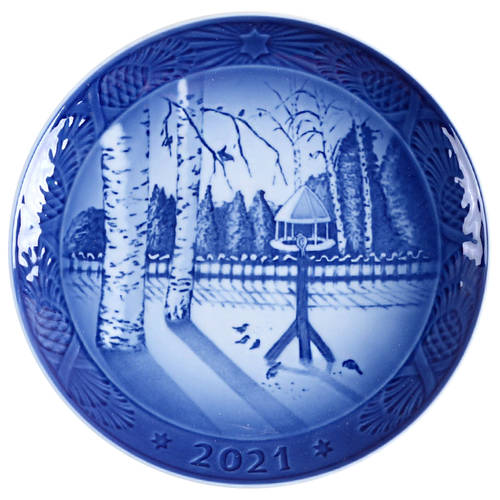 Annual Christmas Plate Winter In The Garden - Boxed