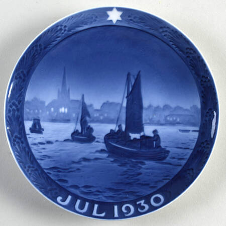 Annual Christmas Plate Fishing Boats - No Box