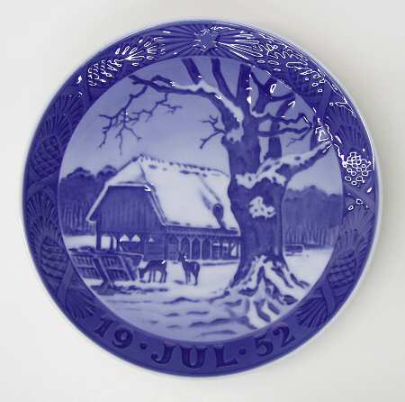 Annual Christmas Plate Christmas In The Forest - No Box