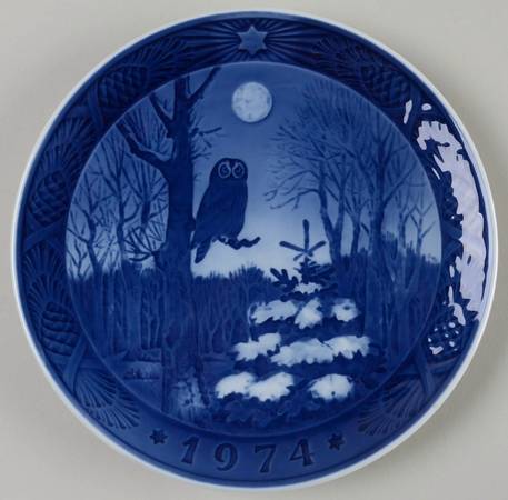 Annual Christmas Plate Winter Twilight - No Box