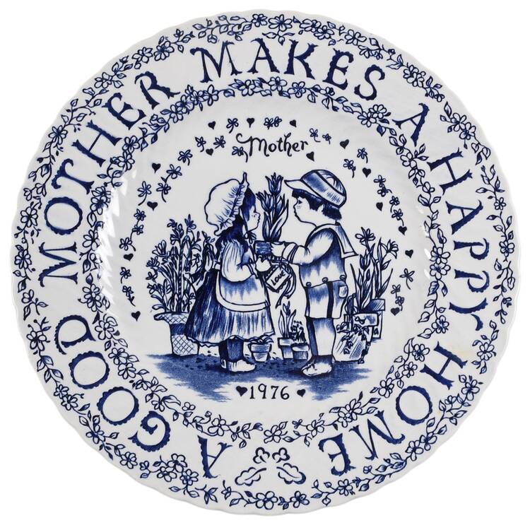 Mother's Day Plate Mother Makes A Happy Home-Blue - No Box