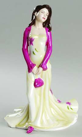 Royal Doulton Figurine Loving Thoughts - Boxed