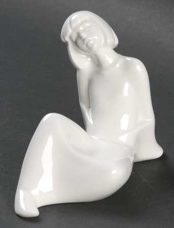 Royal Doulton Figurine Dreaming - No Box Nb1493