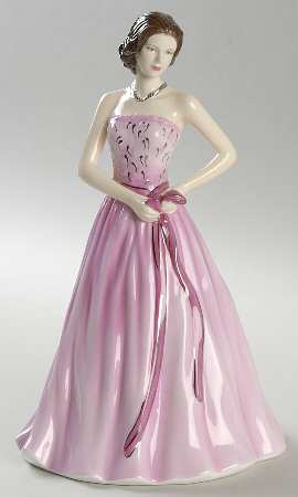 Royal Doulton Figurine Tender Is The Heart - With Box Bx1556