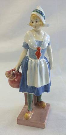 Royal Doulton Figurine Gretchen - No Box Nb1932