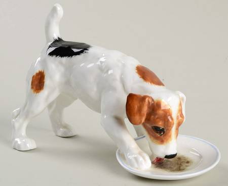 Character Dogs Dog With Plate - No Box