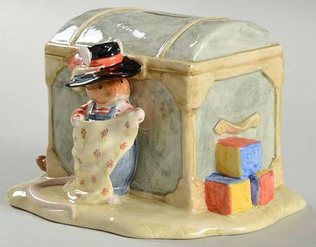 Brambly Hedge Wilfred And The Toy Chest - Boxed