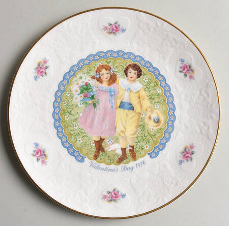 Valentines Day Plate Victorian Boy & Girl - With Box