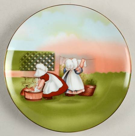 Sunbonnet Babies by Royal Bayreuth