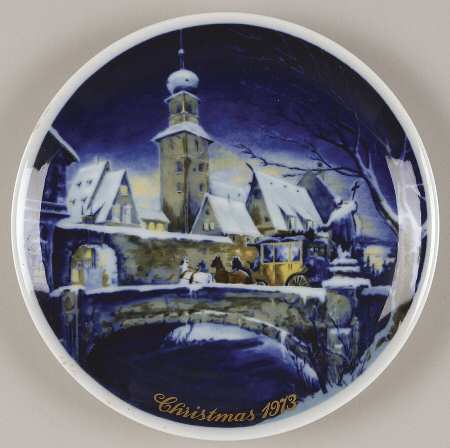Royal Bayreuth Christmas Snow Scene - No Box