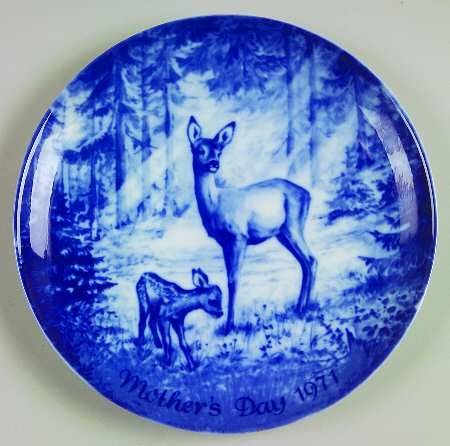 Mother's Day Plate Doe And Fawn - No Box