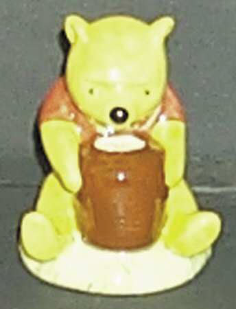 Winnie The Pooh-Series #2 Winnie The Pooh & The Honey Pot - No Box