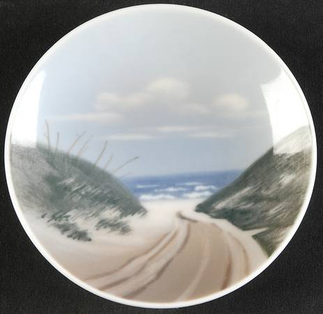 Royal Copenhagen Giftware Sand Dune - No Box
