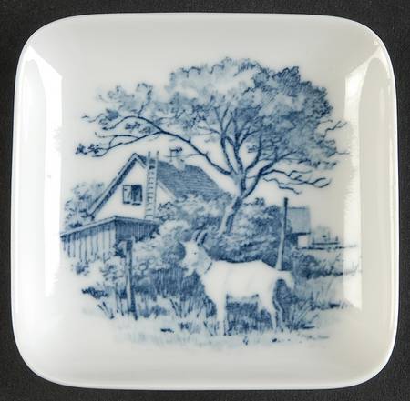 Royal Copenhagen Giftware Goat And Farm House-Plaquette - No Box