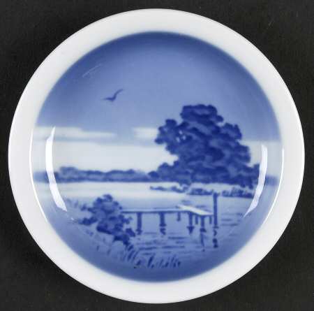 Royal Copenhagen Giftware Tray-Landscape - No Box