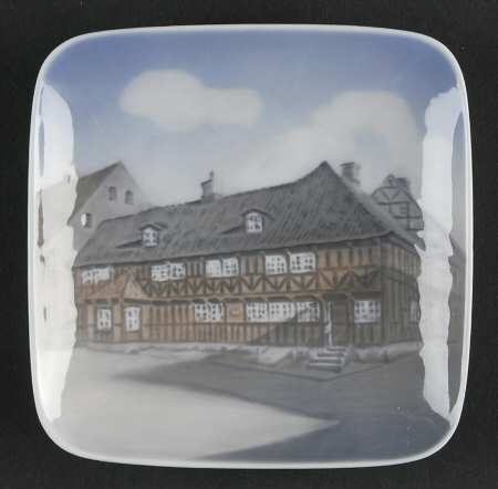 Royal Copenhagen Giftware Willemoes-Square Tray - With Box