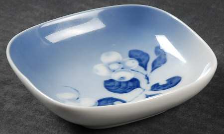 Royal Copenhagen Giftware White Floral - No Box