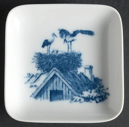 Royal Copenhagen Giftware Nest On Roof-Plaquette - No Box