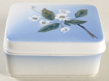 Royal Copenhagen Giftware Flowers Covered Box  W-4 1/2" - Nb330, No Box