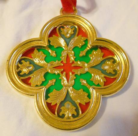 Stained Glass Quatrefoil - No Box