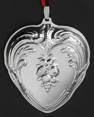 Francis I Ornament Heart - Boxed