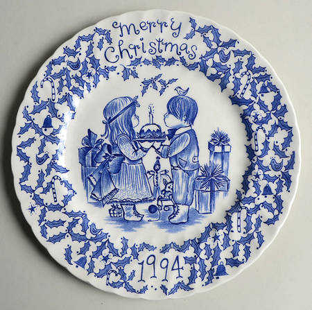 Royal Crownford Christmas Plates 1994-Blue - No Box
