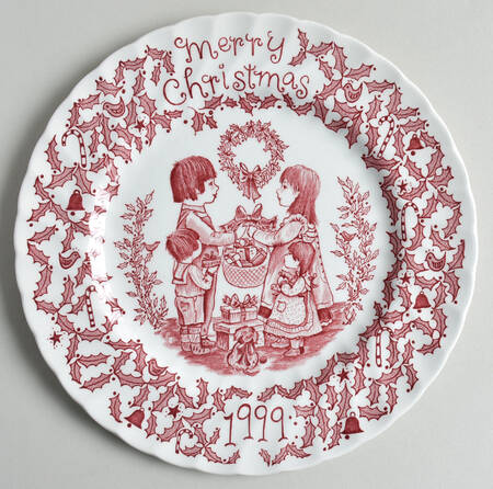 Royal Crownford Christmas Plates 1999-Red - No Box