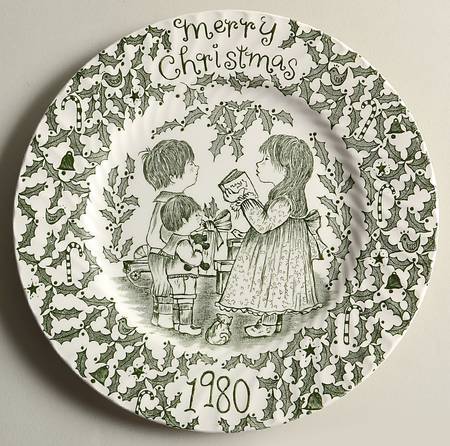 Royal Crownford Christmas Plates 1980-Green - No Box