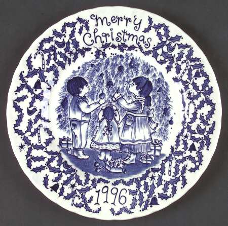 Royal Crownford Christmas Plates 1996-Blue - No Box