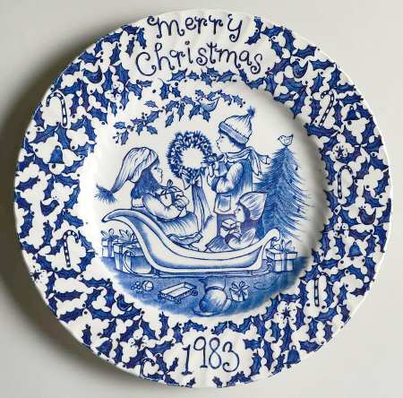 Royal Crownford Christmas Plates 1983-Blue - No Box