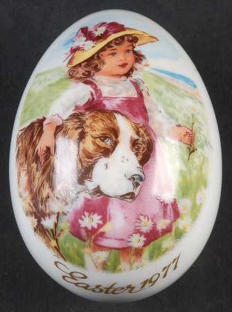 Easter Egg-Annual Girl With Dog - No Box
