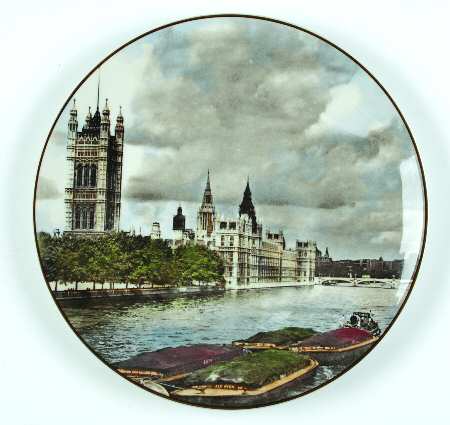 Historical Britain The Houses Of Parliament,London - No Box
